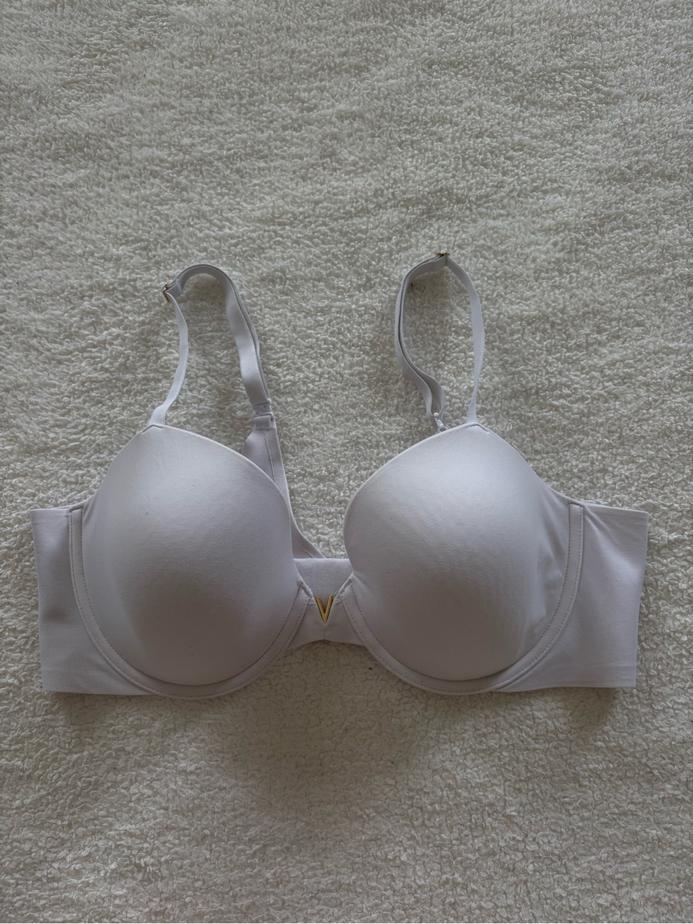 Victoria Secret 38C White Smooth Lightly Lined Plunge Demi Bra